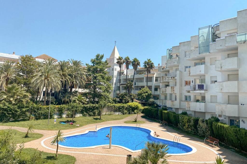 Apartament Blue Marina - Terraza, Piscina Y Wifi Gratis Roses Zewnętrze zdjęcie