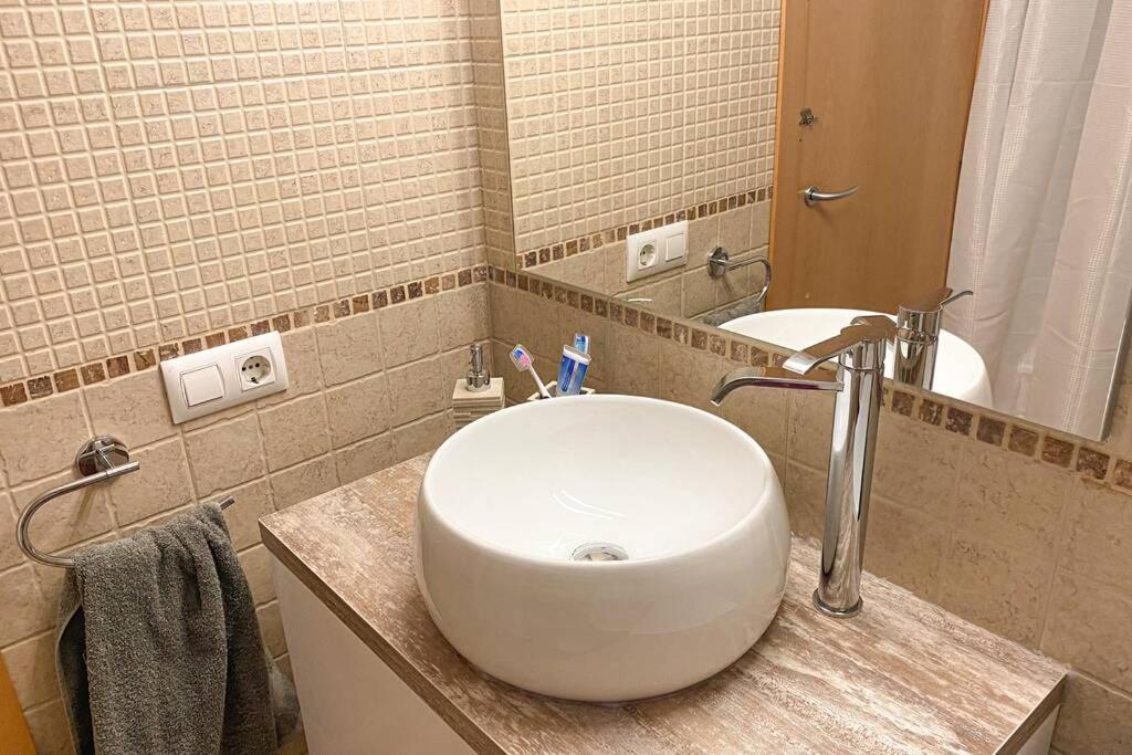 Apartament Blue Marina - Terraza, Piscina Y Wifi Gratis Roses Zewnętrze zdjęcie